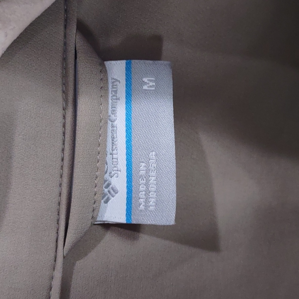 Columbia Water resistant Jacket - Picture 6 of 16